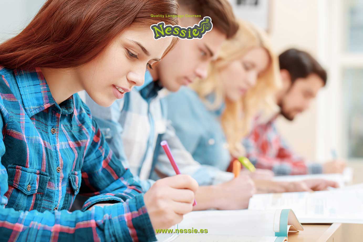 Cursos de inglés con profesores nativos titulados. Prepara tu examen Aptis, Trinity, Cambridge Escuela Oficial de Idiomas con los mejores resultados.